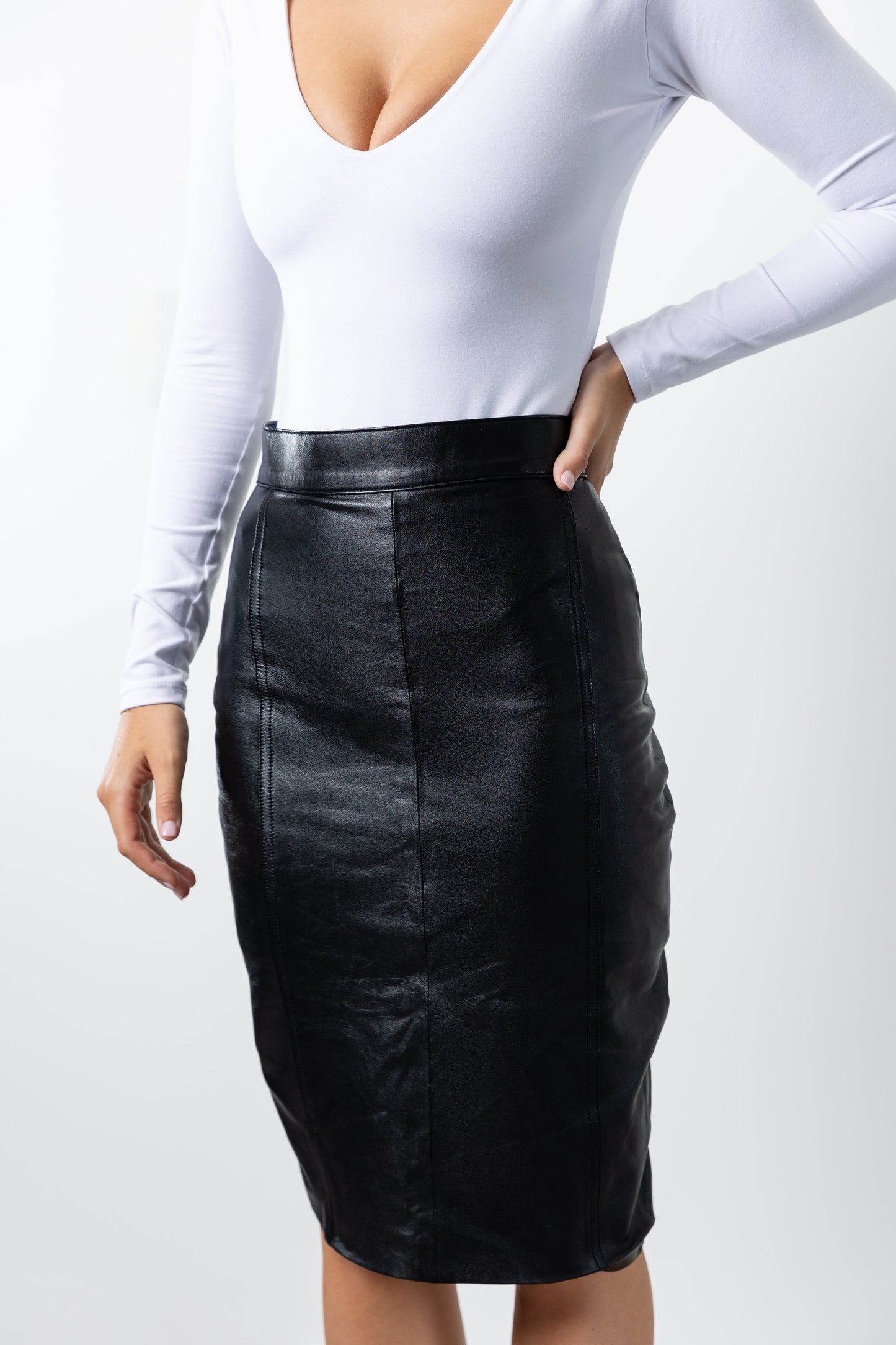 ROME LEATHER HIGH WAISTED KNEE LENGTH SKIRT